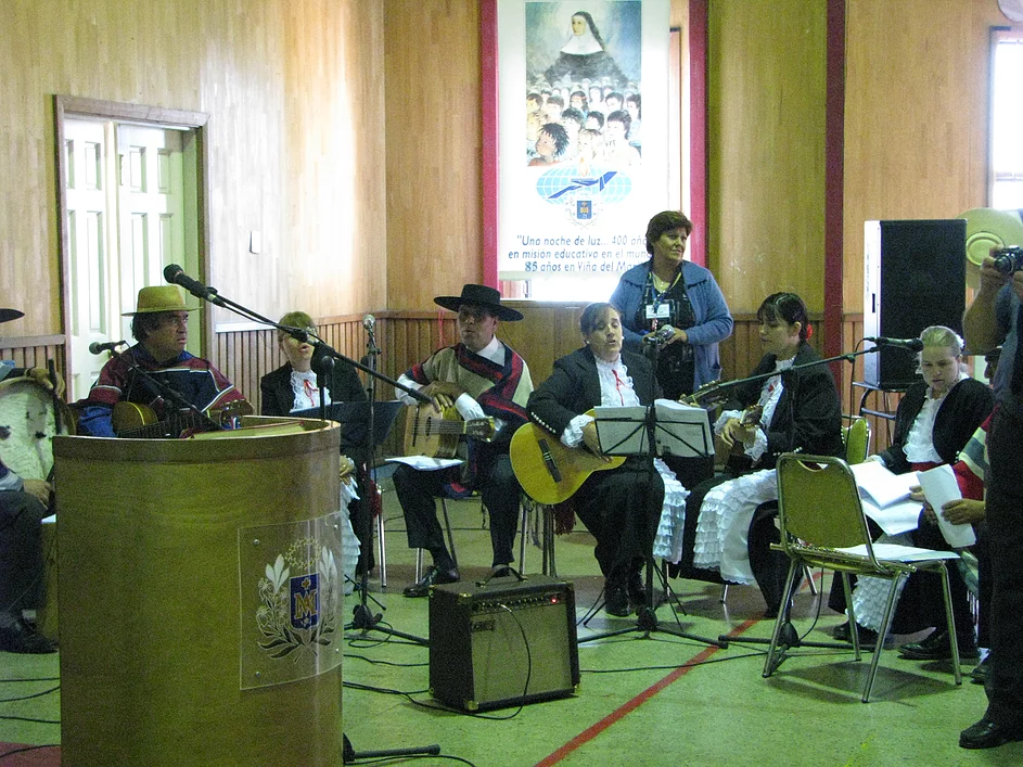 bcf19d_5e1e042b6d10e516238aef18e3fdbc87